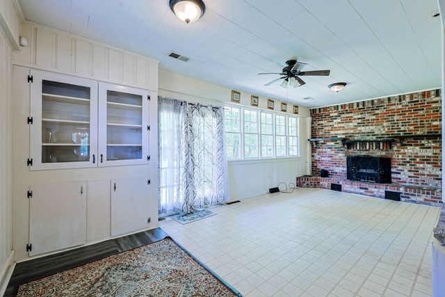 305 N Main St., Hemingway, SC 29554