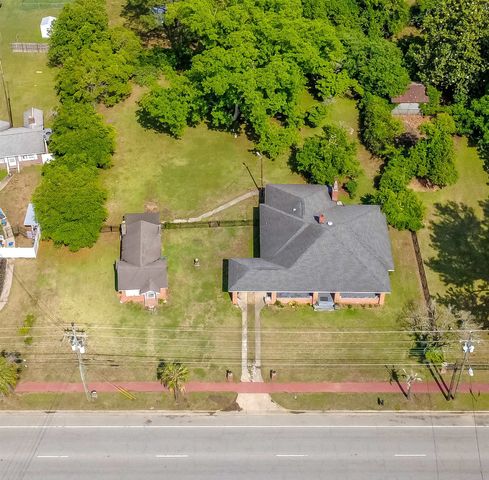 305 N Main St., Hemingway, SC 29554