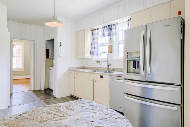 305 N Main St., Hemingway, SC 29554