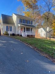 4312 Boones Bluff Way, Chesterfield, VA 23832