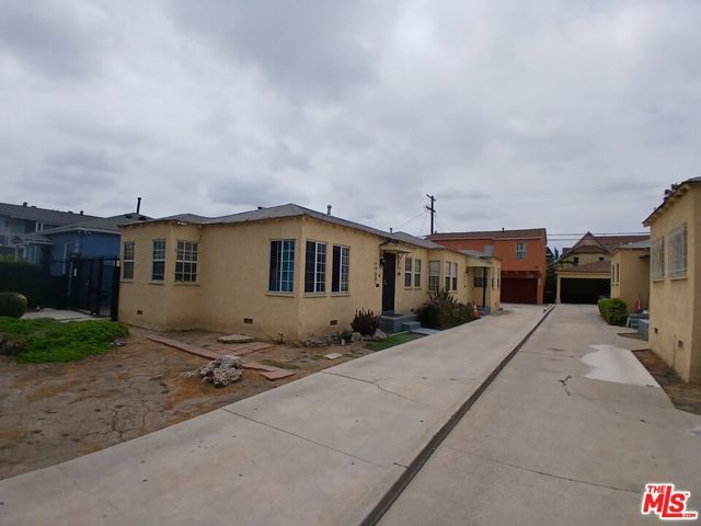 1729 S La Brea Avenue, Los Angeles, CA 90019
