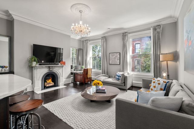 35 Hancock St 3, Boston, MA 02114