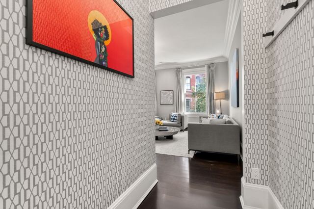 35 Hancock St 3, Boston, MA 02114