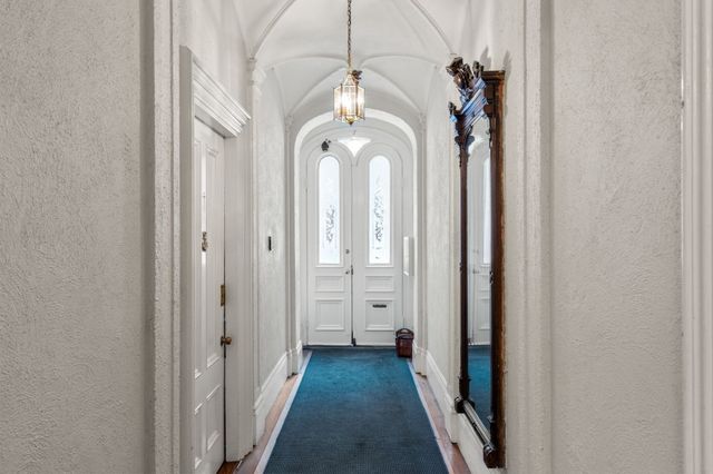 35 Hancock St 3, Boston, MA 02114
