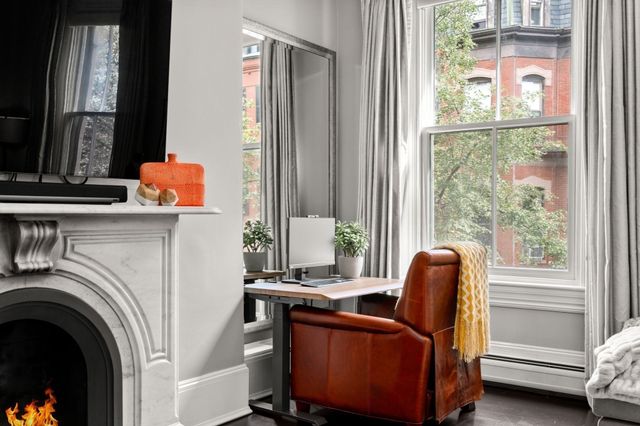 35 Hancock St 3, Boston, MA 02114
