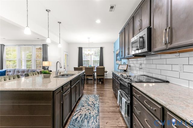 6948 Desert Candle Dr, Moseley, VA 23120