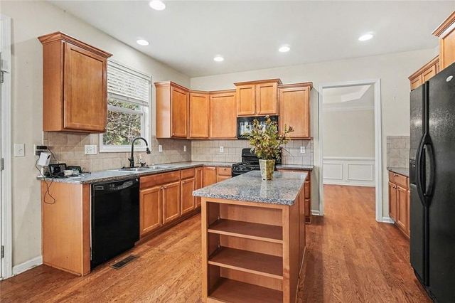 2552 Wolf Den Lane, Atlanta, GA 30349