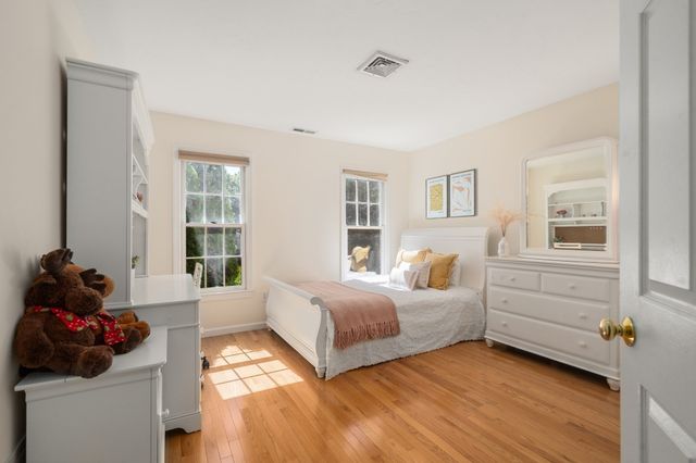 160 Stearns Rd, Marlborough, MA 01752