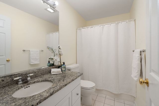 160 Stearns Rd, Marlborough, MA 01752