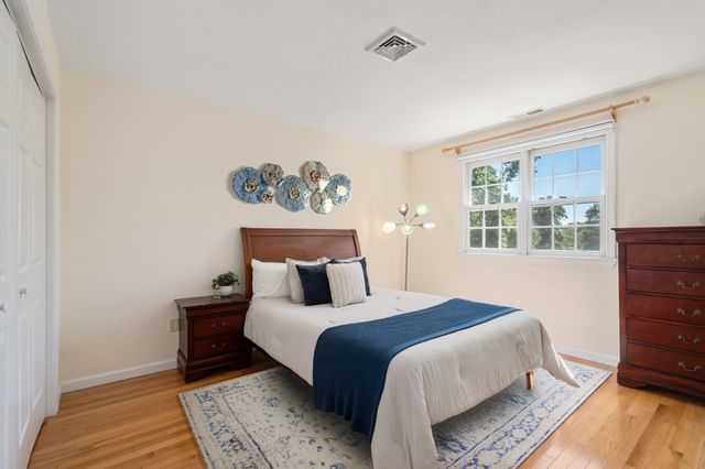160 Stearns Rd, Marlborough, MA 01752