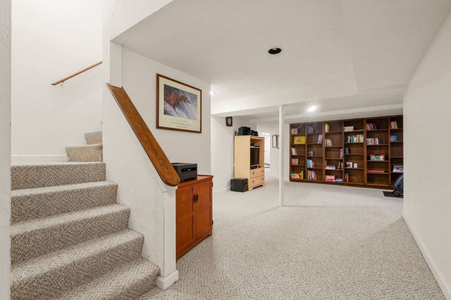160 Stearns Rd, Marlborough, MA 01752
