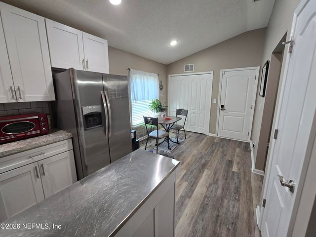 2531 CARSON OAKS Drive, Jacksonville, FL 32221