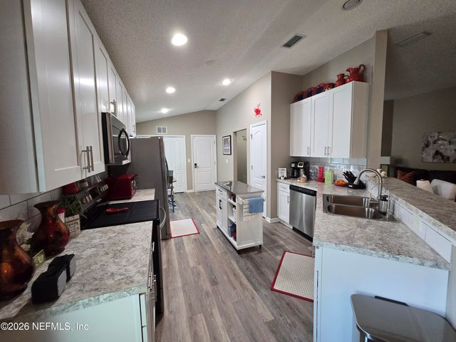 2531 CARSON OAKS Drive, Jacksonville, FL 32221