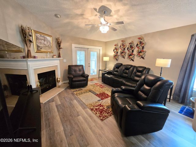 2531 CARSON OAKS Drive, Jacksonville, FL 32221