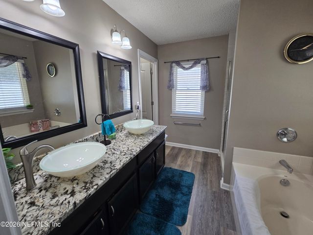 2531 CARSON OAKS Drive, Jacksonville, FL 32221