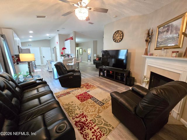 2531 CARSON OAKS Drive, Jacksonville, FL 32221