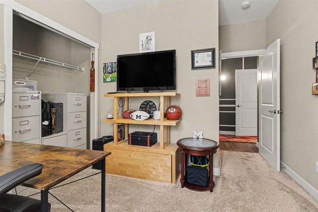 4482 Marie Therese Circle, Pinckney, MI 48169