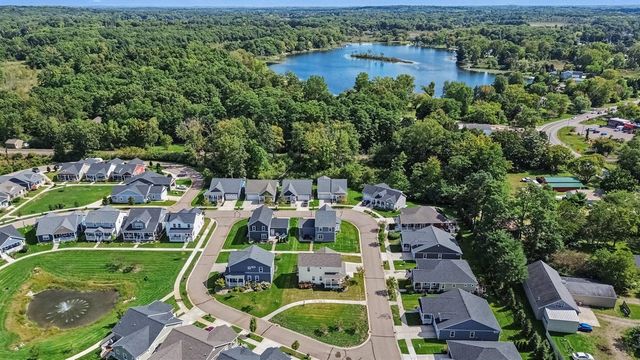 4482 Marie Therese Circle, Pinckney, MI 48169