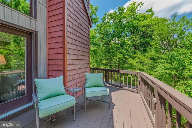 599 BREATHLESS WAY, Berkeley Springs, WV 25411