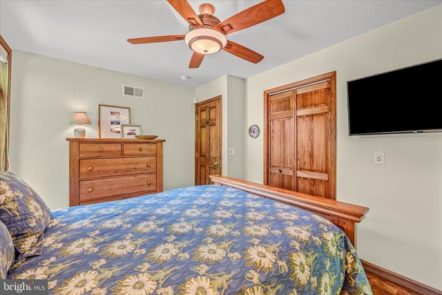 599 BREATHLESS WAY, Berkeley Springs, WV 25411