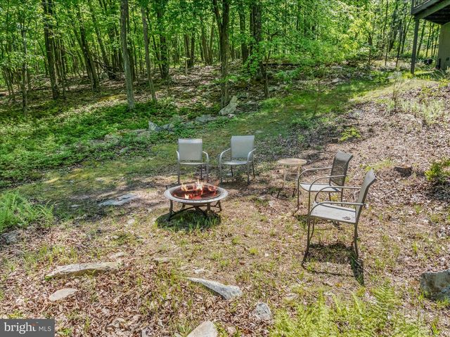 599 BREATHLESS WAY, Berkeley Springs, WV 25411