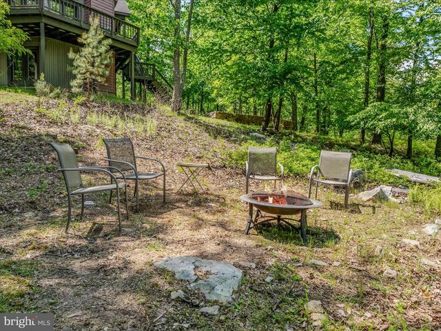 599 BREATHLESS WAY, Berkeley Springs, WV 25411
