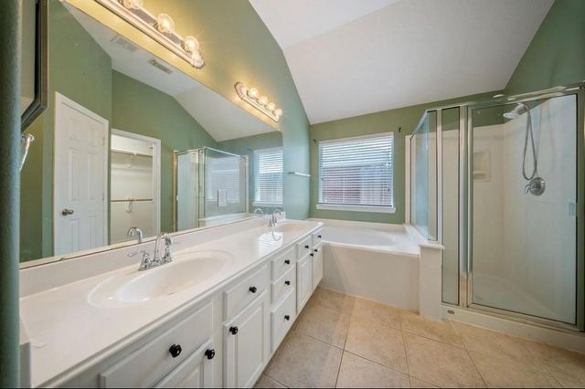 6715 Rockwall Trail Dr, Humble, TX 77346