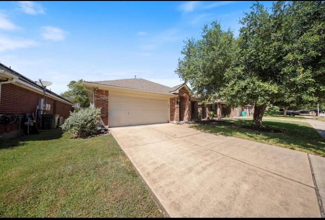 6715 Rockwall Trail Dr, Humble, TX 77346