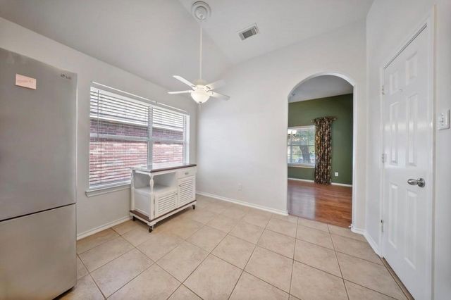 6715 Rockwall Trail Dr, Humble, TX 77346