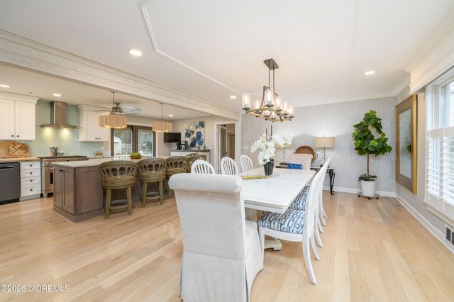 1 E Point Road, Lincroft, NJ 07738