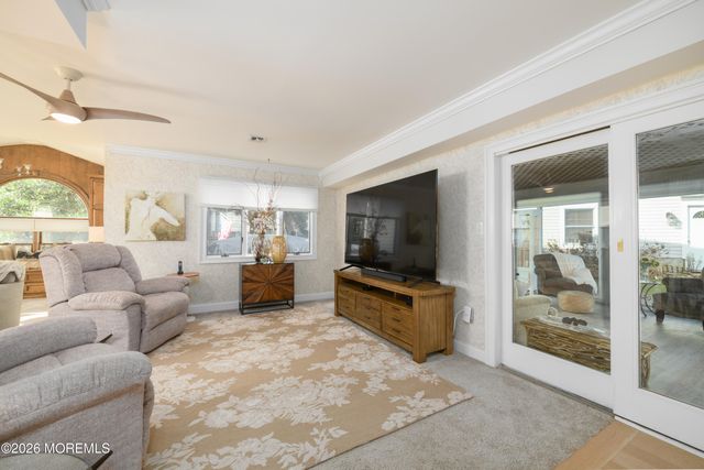 1 E Point Road, Lincroft, NJ 07738