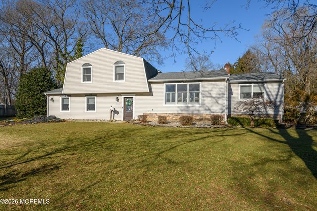 1 E Point Road, Lincroft, NJ 07738
