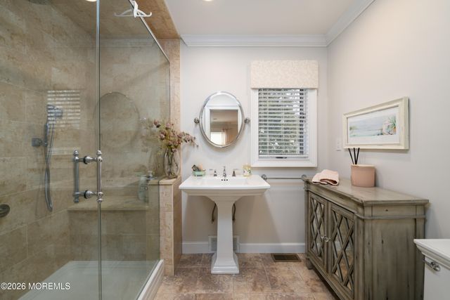 1 E Point Road, Lincroft, NJ 07738