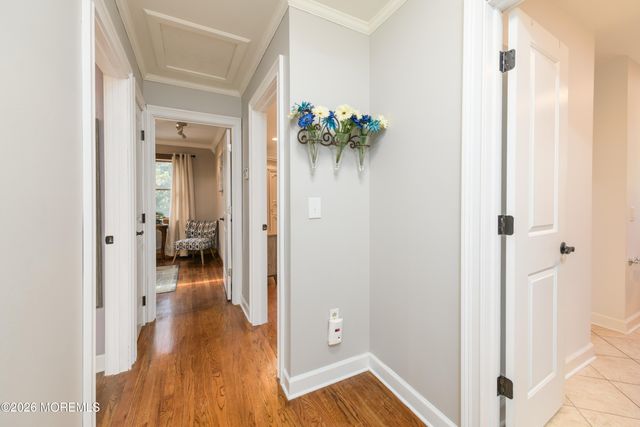 1 E Point Road, Lincroft, NJ 07738