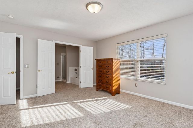 52 Huntington Avenue, Batavia Twp, OH 45102