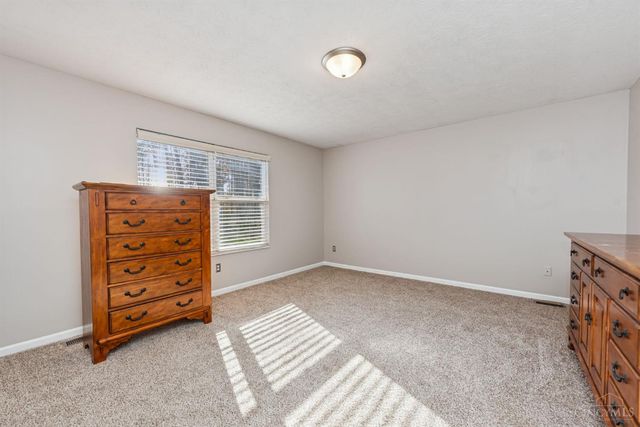 52 Huntington Avenue, Batavia Twp, OH 45102