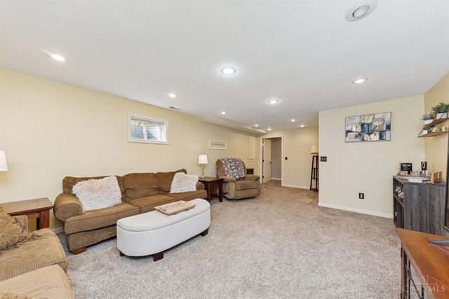 52 Huntington Avenue, Batavia Twp, OH 45102