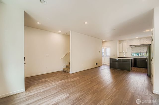 8718 42nd Avenue S, Seattle, WA 98118