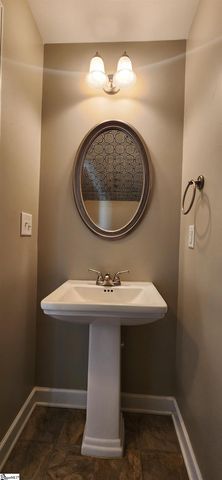 152 Middleton Park Lane, Moore, SC 29369