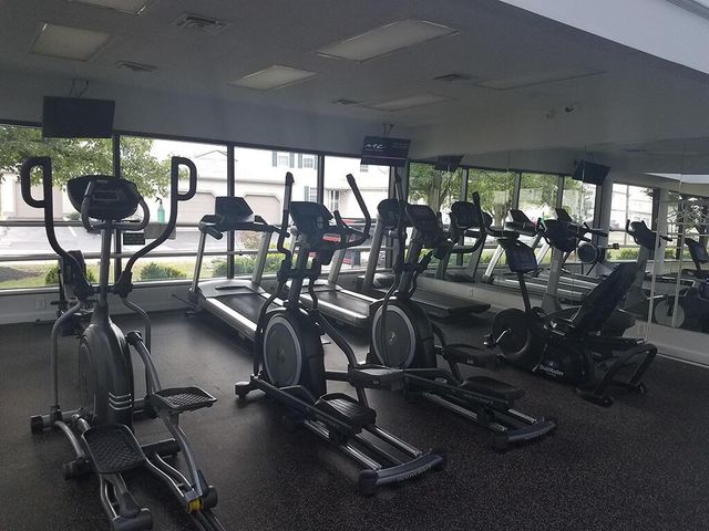 1688 Bennigan Drive, 169A, Hilliard, OH 43026