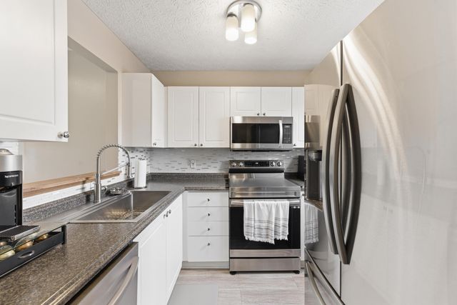 1688 Bennigan Drive, 169A, Hilliard, OH 43026