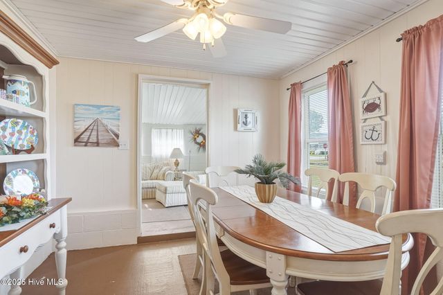 187 Mullens Drive, Harkers Island, NC 28531