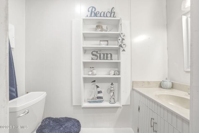 187 Mullens Drive, Harkers Island, NC 28531