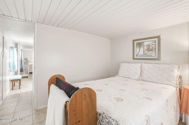 187 Mullens Drive, Harkers Island, NC 28531