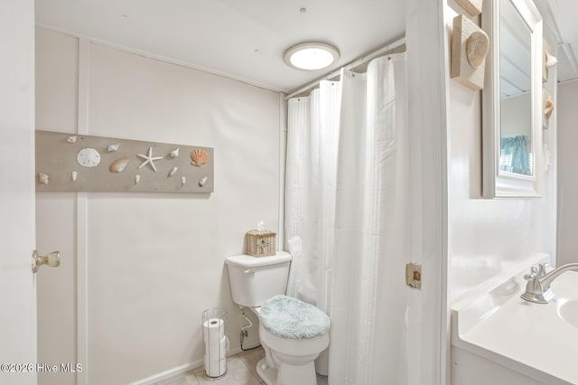 187 Mullens Drive, Harkers Island, NC 28531