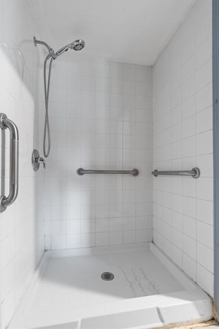12901 Lamplight Village Ave, Austin, TX 78727