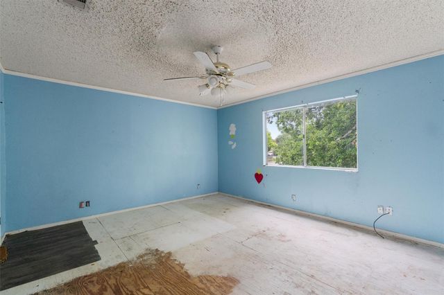 12901 Lamplight Village Ave, Austin, TX 78727