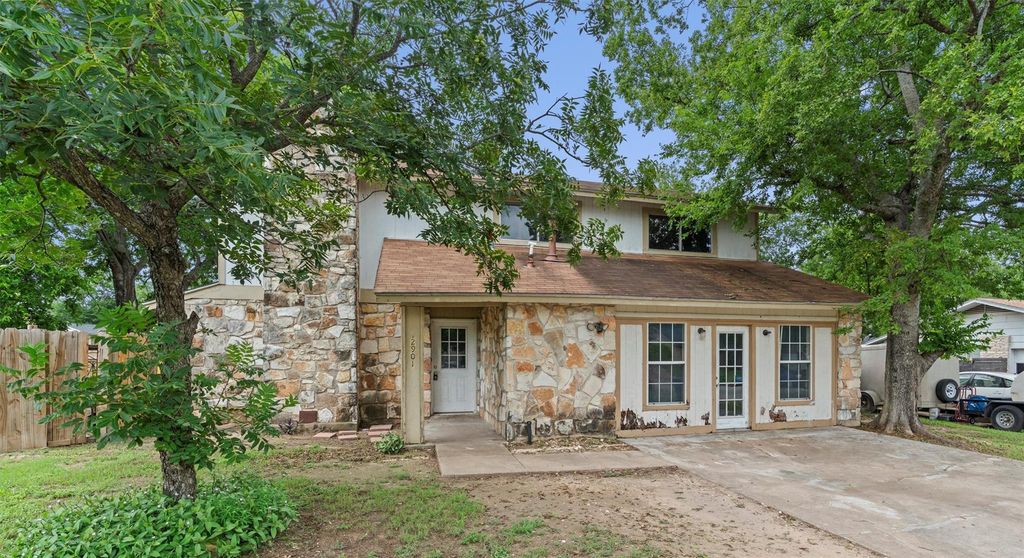 12901 Lamplight Village Ave, Austin, TX 78727
