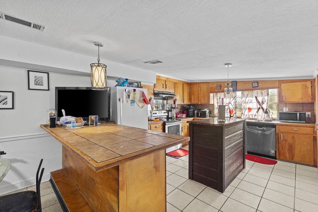 58 City Barn Loop, Petal, MS 39465