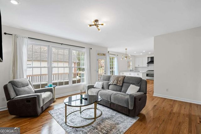 7260 Fawn Lake Drive, Alpharetta, GA 30005